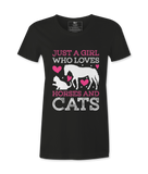 Just A Girl Who Loves - T-Shirt Just A Girl Who Loves - T-Shirt