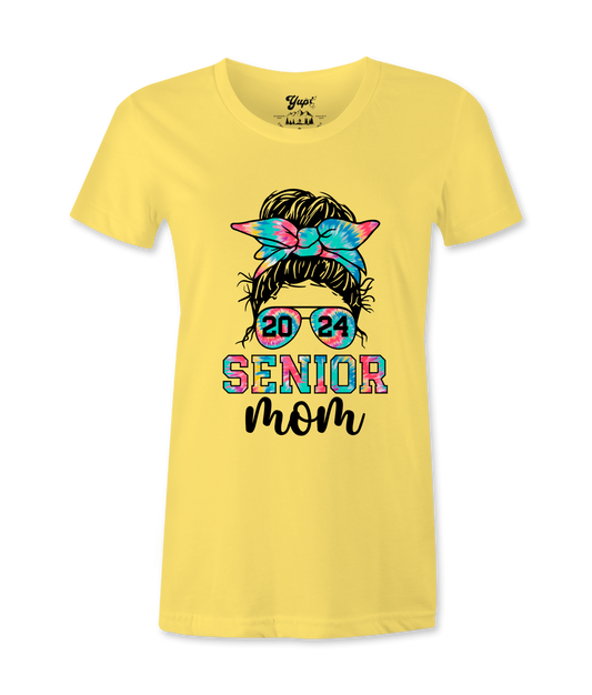 Senior Mom Female t-shirt